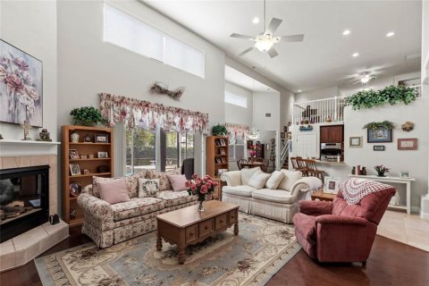 House in Eustis, Florida 3 bedrooms, 306.21 sq.m. № 1677867 - photo 17