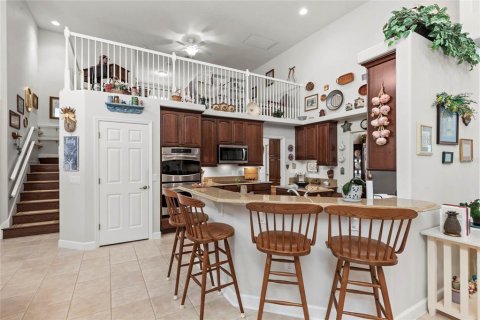 House in Eustis, Florida 3 bedrooms, 306.21 sq.m. № 1677867 - photo 19
