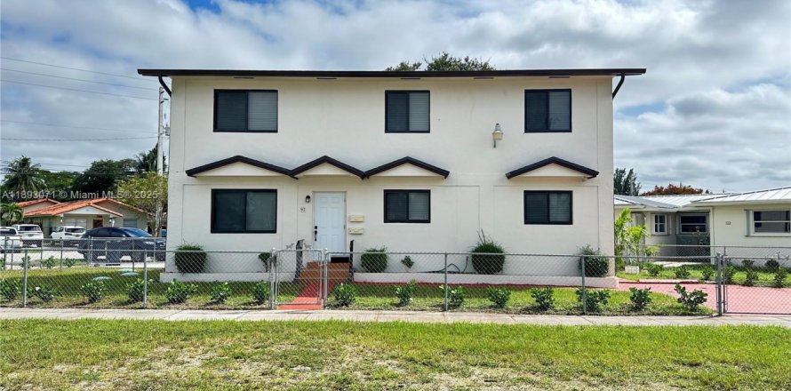Casa en Miami, Florida 2 dormitorios, 149.57 m2 № 2019321