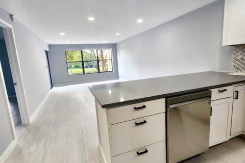 Condo à Pompano Beach, Floride, 1 chambre  № 2368461