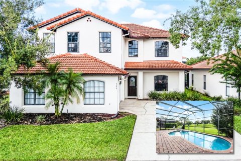 House in Clermont, Florida 5 bedrooms, 272.02 sq.m. № 1913204 - photo 1