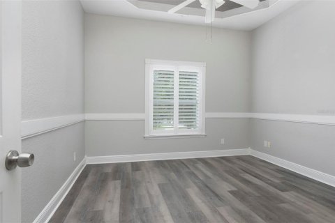 House in Tampa, Florida 4 bedrooms, 239.13 sq.m. № 2277052 - photo 28