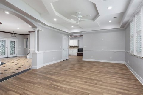 House in Tampa, Florida 4 bedrooms, 239.13 sq.m. № 2277052 - photo 13
