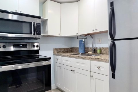 Купить кондоминиум в Помпано-Бич, Флорида 3 комнаты, 87.24м2, № 2083305 - фото 5