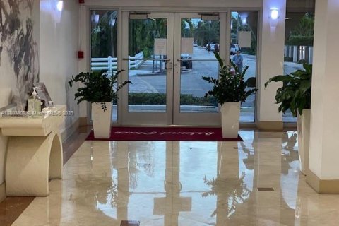 Condominio en venta en North Bay Village, Florida, 1 dormitorio, 75.9 m2 № 1862353 - foto 23