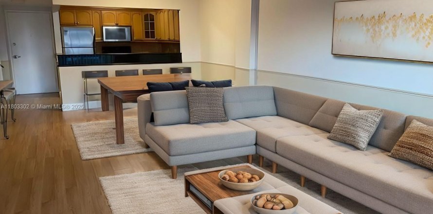 Condominio en North Bay Village, Florida, 1 dormitorio № 1862353