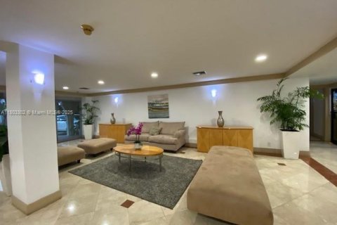 Condominio en venta en North Bay Village, Florida, 1 dormitorio, 75.9 m2 № 1862353 - foto 25