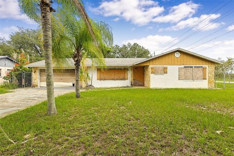House in Sebring, Florida 2 bedrooms, 126.53 sq.m. № 2277468