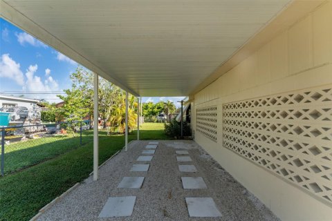 Casa en venta en Homestead, Florida, 2 dormitorios, 75.34 m2 № 1997797 - foto 22