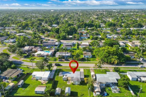 Casa en venta en Homestead, Florida, 2 dormitorios, 75.34 m2 № 1997797 - foto 7