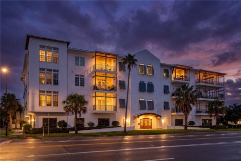 Copropriété à vendre à Tampa, Floride: 3 chambres, 244.05 m2 № 2101069 - photo 2