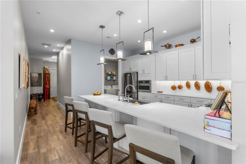 Copropriété à vendre à Tampa, Floride: 3 chambres, 244.05 m2 № 2101069 - photo 10