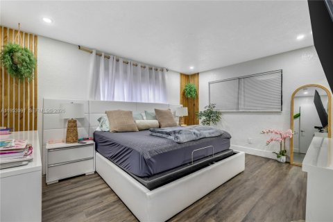 Купить виллу или дом в Холливуд, Флорида 4 спальни, 137.5м2, № 2008635 - фото 13