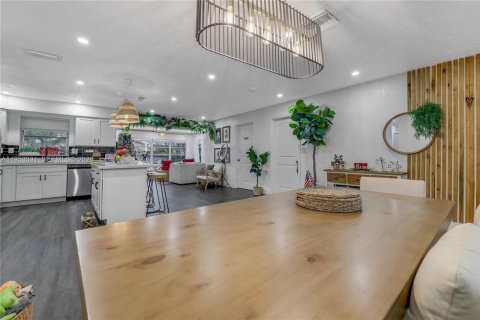 Купить виллу или дом в Холливуд, Флорида 4 спальни, 137.5м2, № 2008635 - фото 10