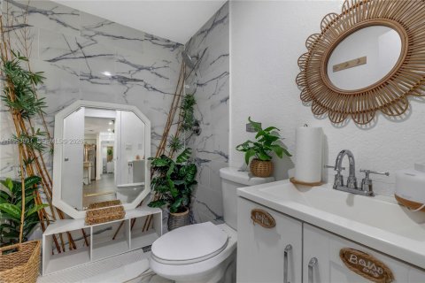 Купить виллу или дом в Холливуд, Флорида 4 спальни, 137.5м2, № 2008635 - фото 18