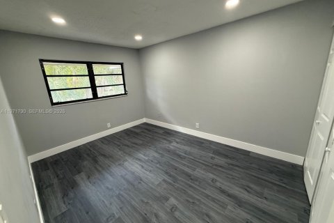 Купить таунхаус в Холливуд, Флорида 3 спальни, 139.35м2, № 2036410 - фото 17