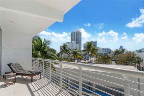 Купить кондоминиум в Майами-Бич, Флорида 2 спальни, 104.61м2, № 1986751 - фото 20