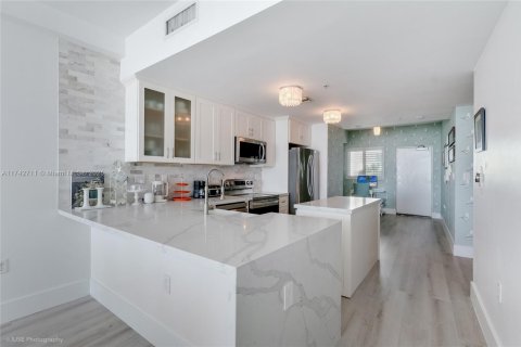 Купить кондоминиум в Майами-Бич, Флорида 2 спальни, 104.61м2, № 1986751 - фото 4