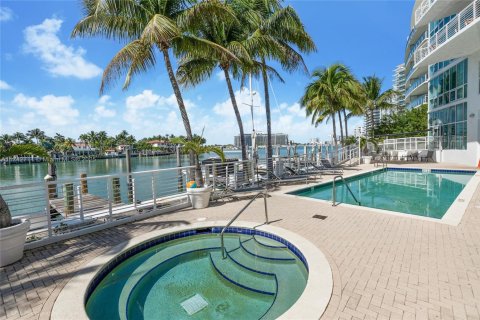 Купить кондоминиум в Майами-Бич, Флорида 2 спальни, 104.61м2, № 1986751 - фото 22