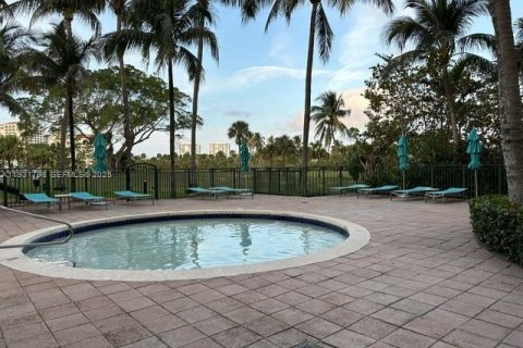 Снять в аренду кондоминиум в Авентура, Флорида 1 спальня, 79.9м2, № 1990371 - фото 15