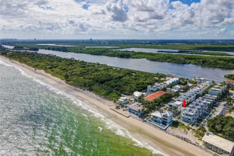 Casa en alquiler en Hollywood, Florida, 2 dormitorios, 130.06 m2 № 2057727 - foto 11