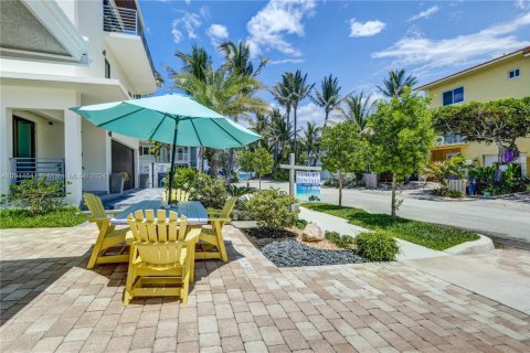 Casa en alquiler en Hollywood, Florida, 2 dormitorios, 130.06 m2 № 2057727 - foto 16
