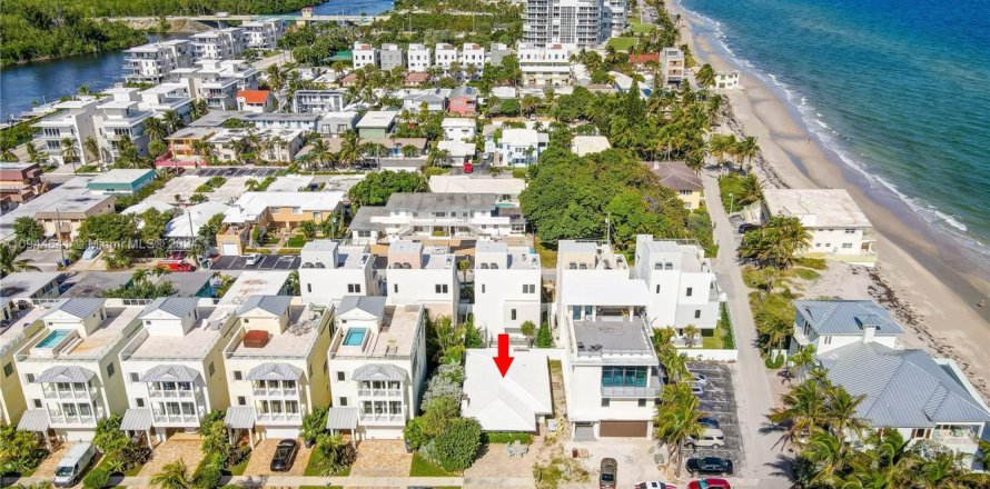 Casa en Hollywood, Florida 2 dormitorios, 130.06 m2 № 2057727