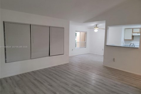 Copropriété à louer à Oakland Park, Floride: 2 chambres, 116.69 m2 № 2018163 - photo 11