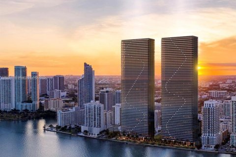 Copropriété à louer à Miami, Floride: 2 chambres, 143.26 m2 № 1923526 - photo 1