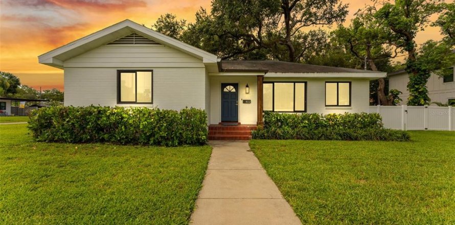 Casa en Tampa, Florida 3 dormitorios, 127.83 m2 № 2204044