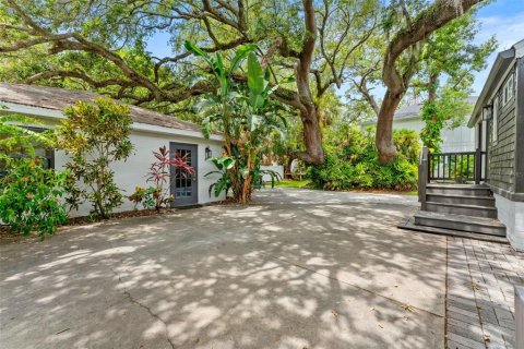 Casa en venta en Tampa, Florida, 3 dormitorios, 127.83 m2 № 2204044 - foto 10