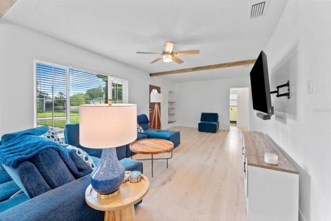 Casa en venta en Tampa, Florida, 3 dormitorios, 127.83 m2 № 2204044 - foto 11