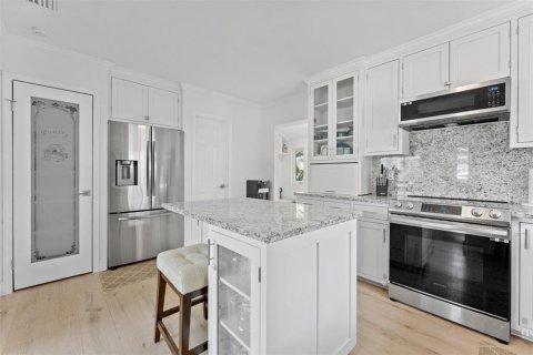 Casa en venta en Tampa, Florida, 3 dormitorios, 127.83 m2 № 2204044 - foto 17