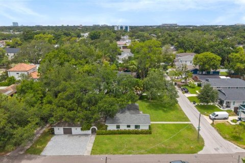 Casa en venta en Tampa, Florida, 3 dormitorios, 127.83 m2 № 2204044 - foto 8