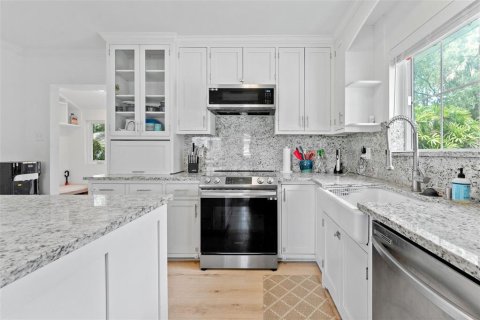 Casa en venta en Tampa, Florida, 3 dormitorios, 127.83 m2 № 2204044 - foto 19