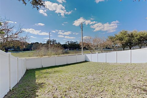 House in Valrico, Florida 4 bedrooms, 136.66 sq.m. № 2215451 - photo 25