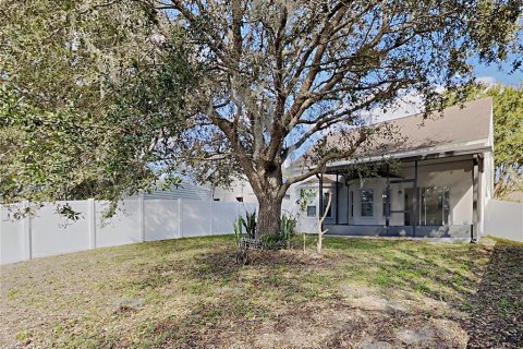 House in Valrico, Florida 4 bedrooms, 136.66 sq.m. № 2215451 - photo 22