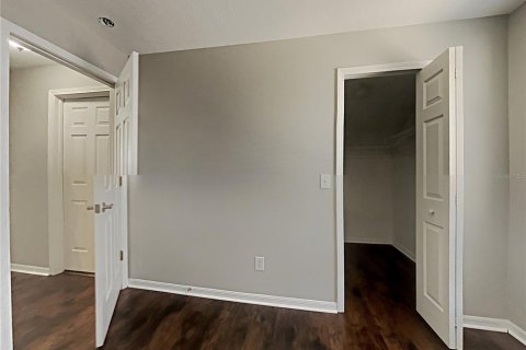 House in Valrico, Florida 4 bedrooms, 136.66 sq.m. № 2215451 - photo 13