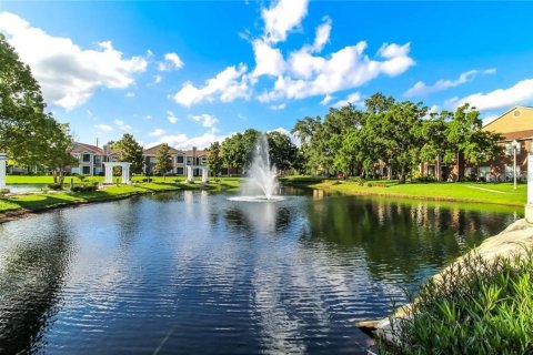 Condo in Orlando, Florida, 2 bedrooms  № 1894459 - photo 7