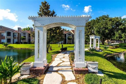 Condo in Orlando, Florida, 2 bedrooms  № 1894459 - photo 6