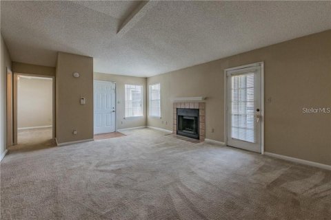 Condo in Orlando, Florida, 2 bedrooms  № 1894459 - photo 12