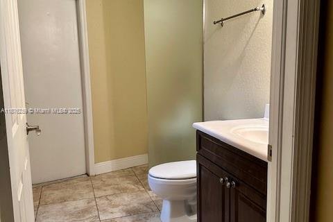 House in Miami, Florida 7 bedrooms, 481.42 sq.m. № 1925381 - photo 16