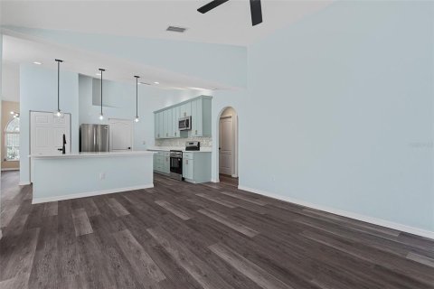 House in Palm Coast, Florida 3 bedrooms, 188.87 sq.m. № 2215861 - photo 23