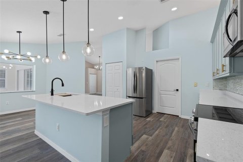House in Palm Coast, Florida 3 bedrooms, 188.87 sq.m. № 2215861 - photo 18