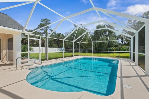 House in Palm Coast, Florida 3 bedrooms, 188.87 sq.m. № 2215861 - photo 3