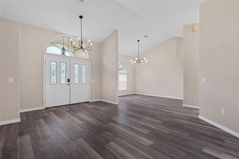 House in Palm Coast, Florida 3 bedrooms, 188.87 sq.m. № 2215861 - photo 11