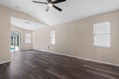 House in Palm Coast, Florida 3 bedrooms, 188.87 sq.m. № 2215861 - photo 25