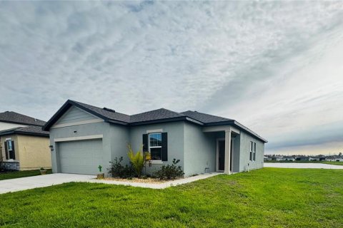 House in Ruskin, Florida 3 bedrooms, 131.92 sq.m. № 2123293
