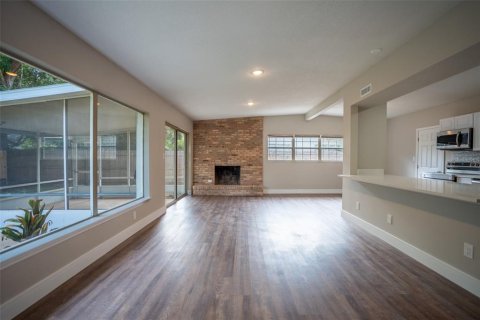 House in Winter Park, Florida 4 bedrooms, 162.58 sq.m. № 1911854 - photo 7