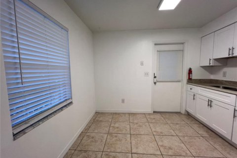 Apartment in Altamonte Springs, Florida 2 bedrooms, 85.19 sq.m. № 2207703 - photo 5